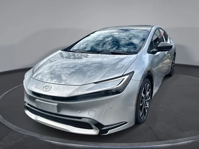2026 Toyota Prius XSE Premium's photo