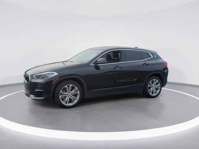Used 2022 Black BMW sDrive28i image 4