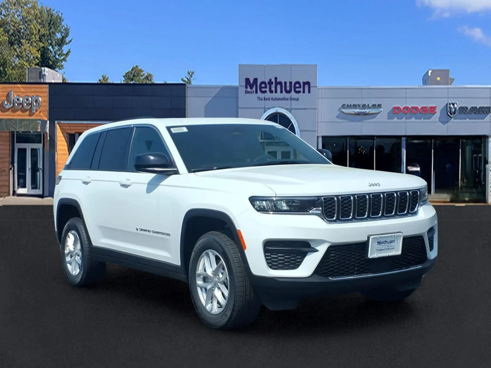 2026 Jeep Grand Cherokee Laredo X