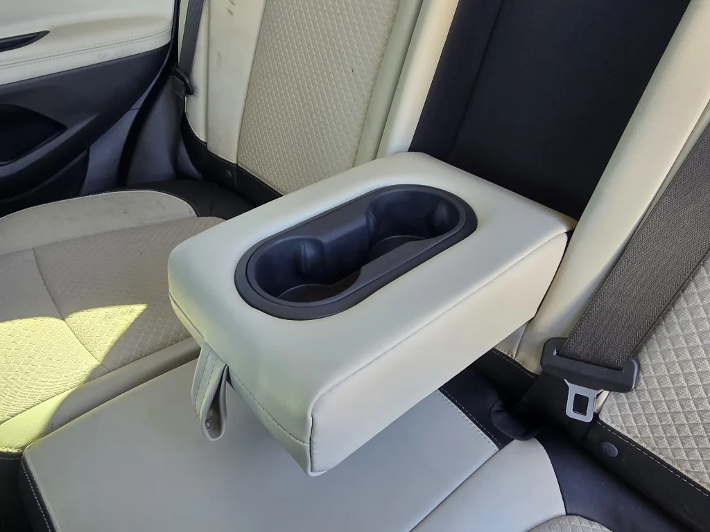 Used 2022 Summit White Buick Preferred image 30