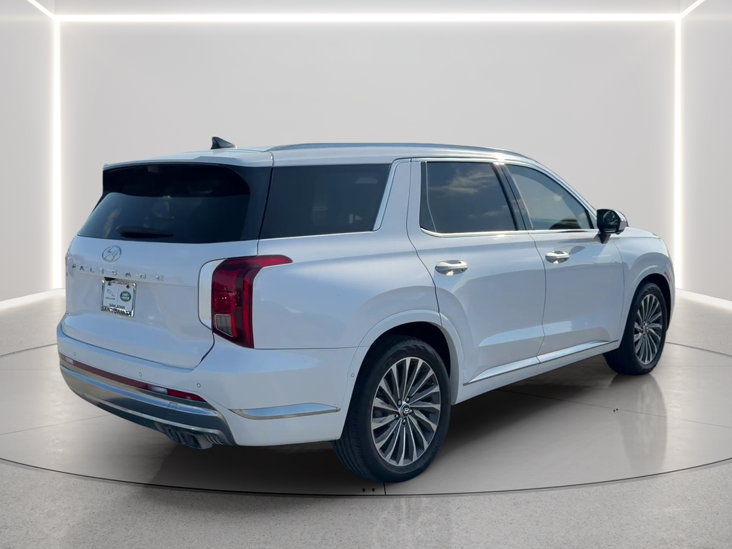 Used 2024 White Hyundai Calligraphy image 5
