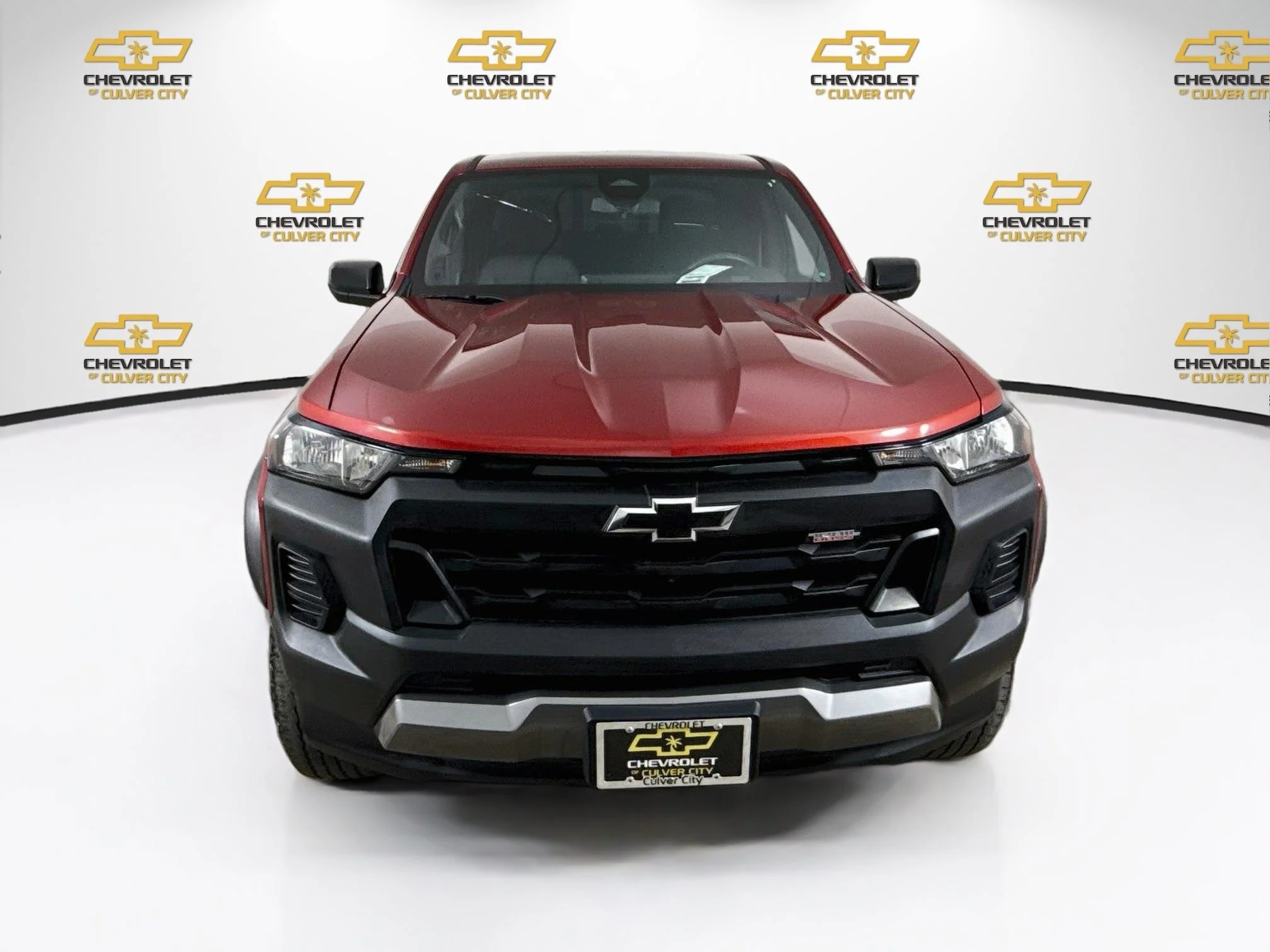 Used 2023 RADIANT RED TINTCOAT Chevrolet 4WD Trail Boss image 2