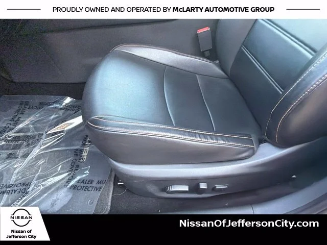 Used 2023 Orange Nissan SR image 21