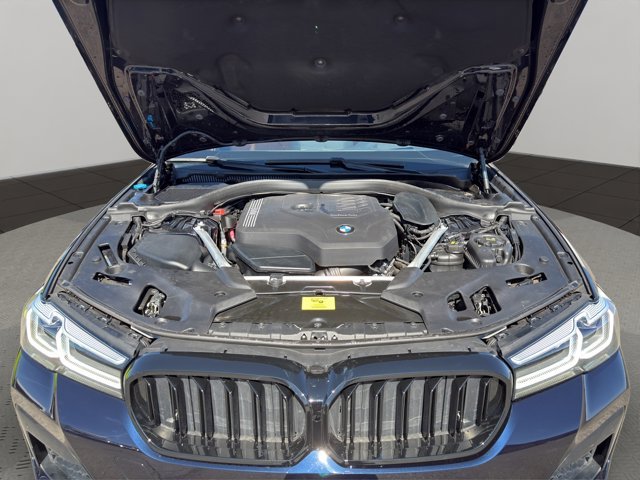 Used 2023 Carbon Black Metallic BMW 530i xDrive image 21