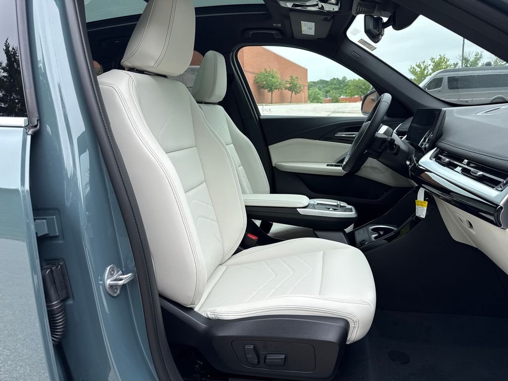 New 2026 Green BMW xDrive28i image 25