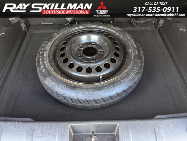 Used 2018 Black Jeep Latitude image 11