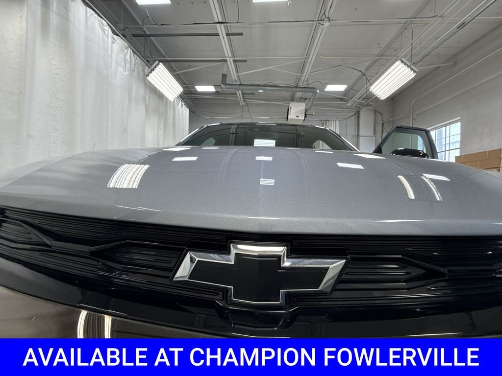 Used 2023 Gray Chevrolet RS image 32