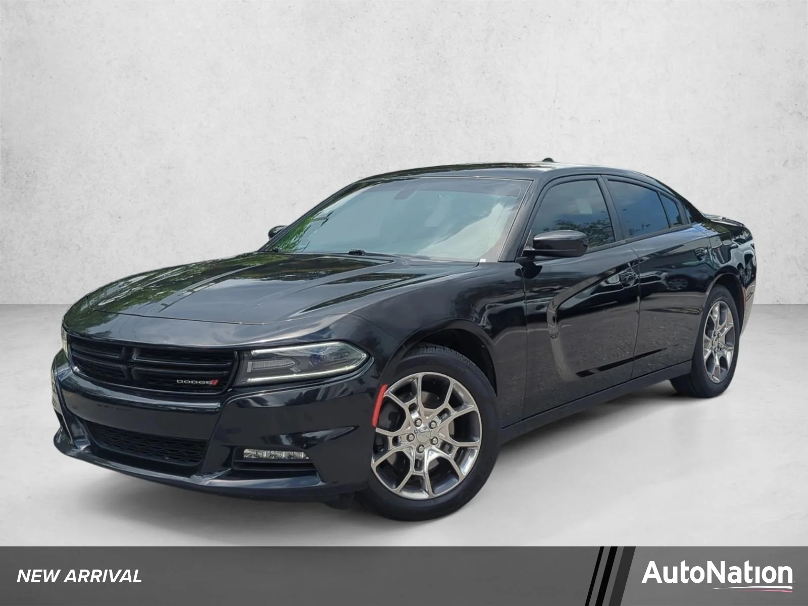 Used 2016 Pitch Black Clearcoat Dodge SXT image 1