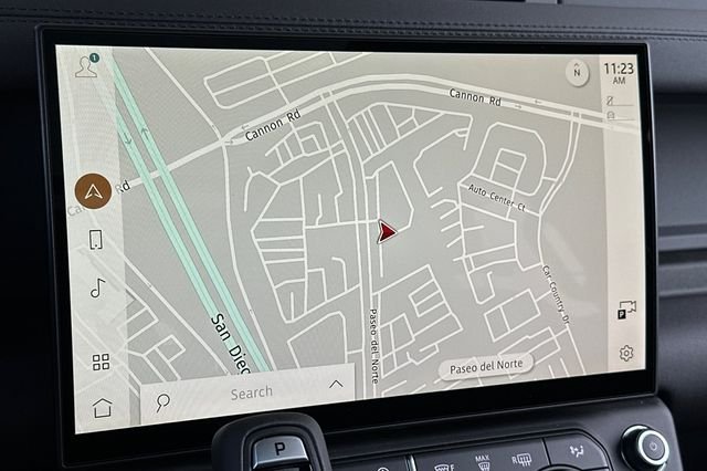 New 2026 Fuji White Land Rover X-Dynamic SE image 17