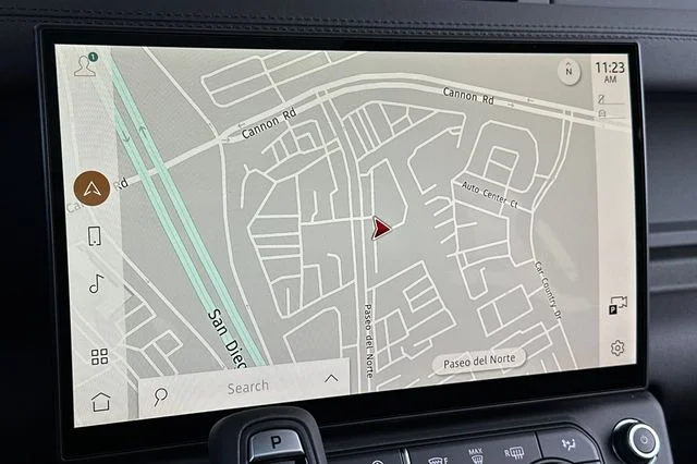 New 2026 Fuji White Land Rover X-Dynamic SE image 17