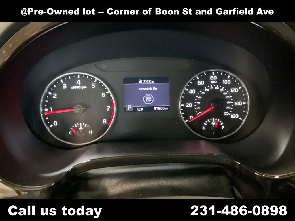 Used 2022 Yellow Kia Nightfall image 21