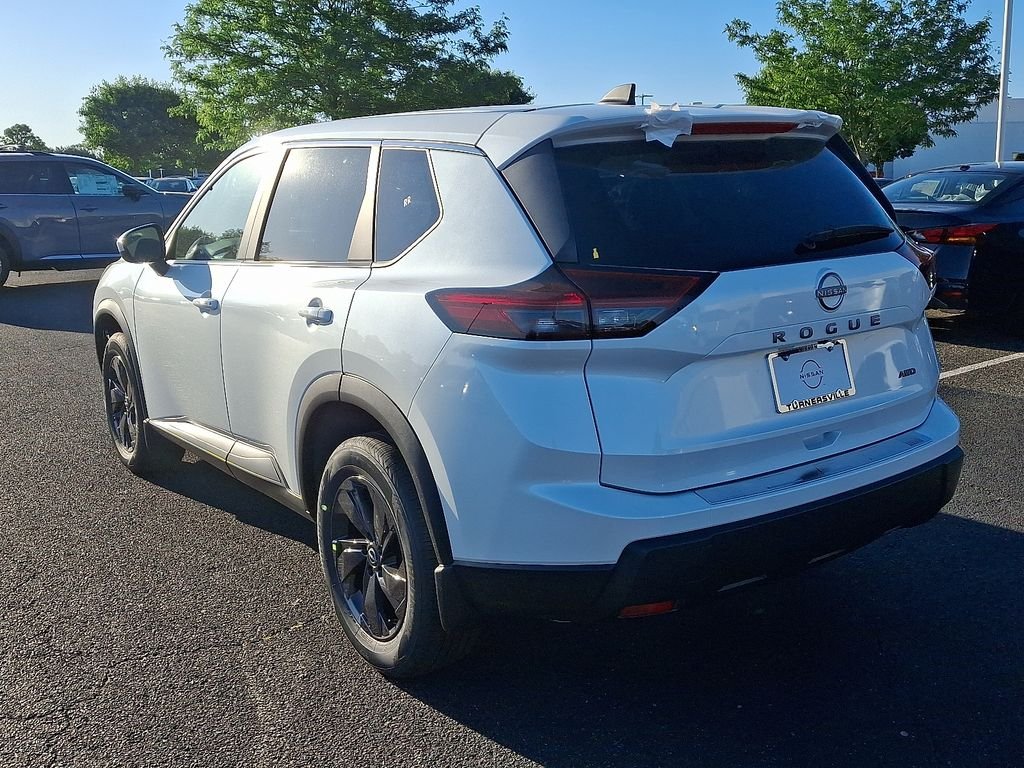 New 2026 Everest White Pearl TriCoat Nissan SV image 3