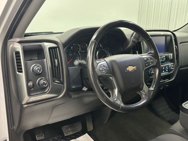 Used 2018 Silver Chevrolet LT image 14