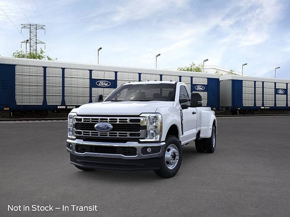 New 2026 Oxford White Ford F-350® XLT image 2