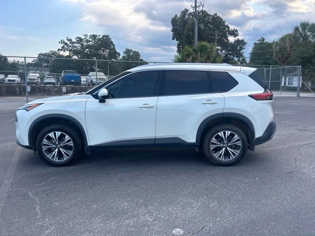 Used 2021 White Nissan SV image 2
