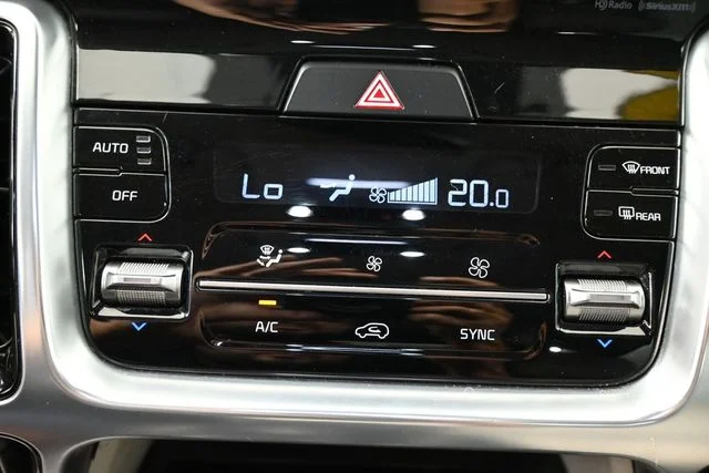 2021 Kia Sorento SX - Photo 21