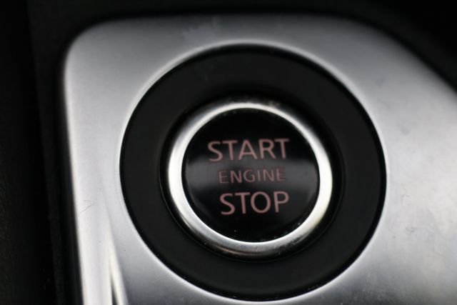 Used 2024 Gray Nissan SR image 17