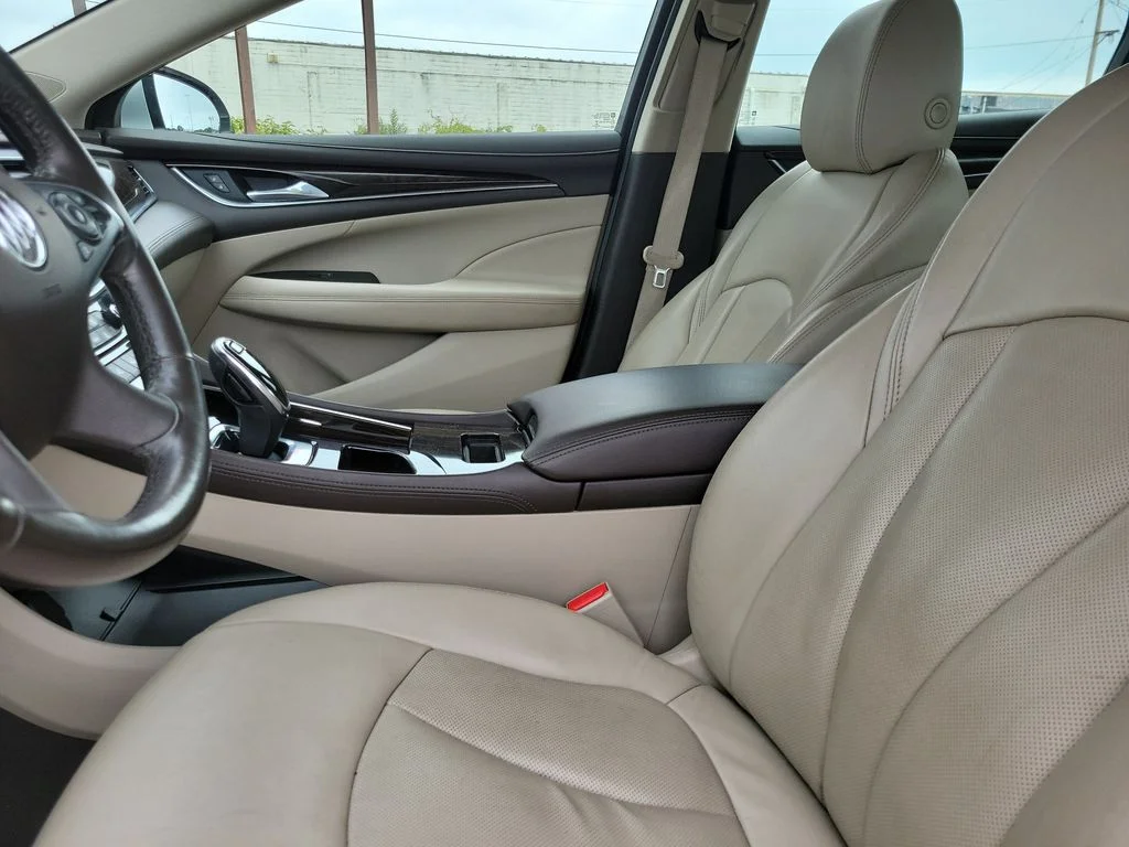 Used 2019 Silver Buick Premium I Group image 16
