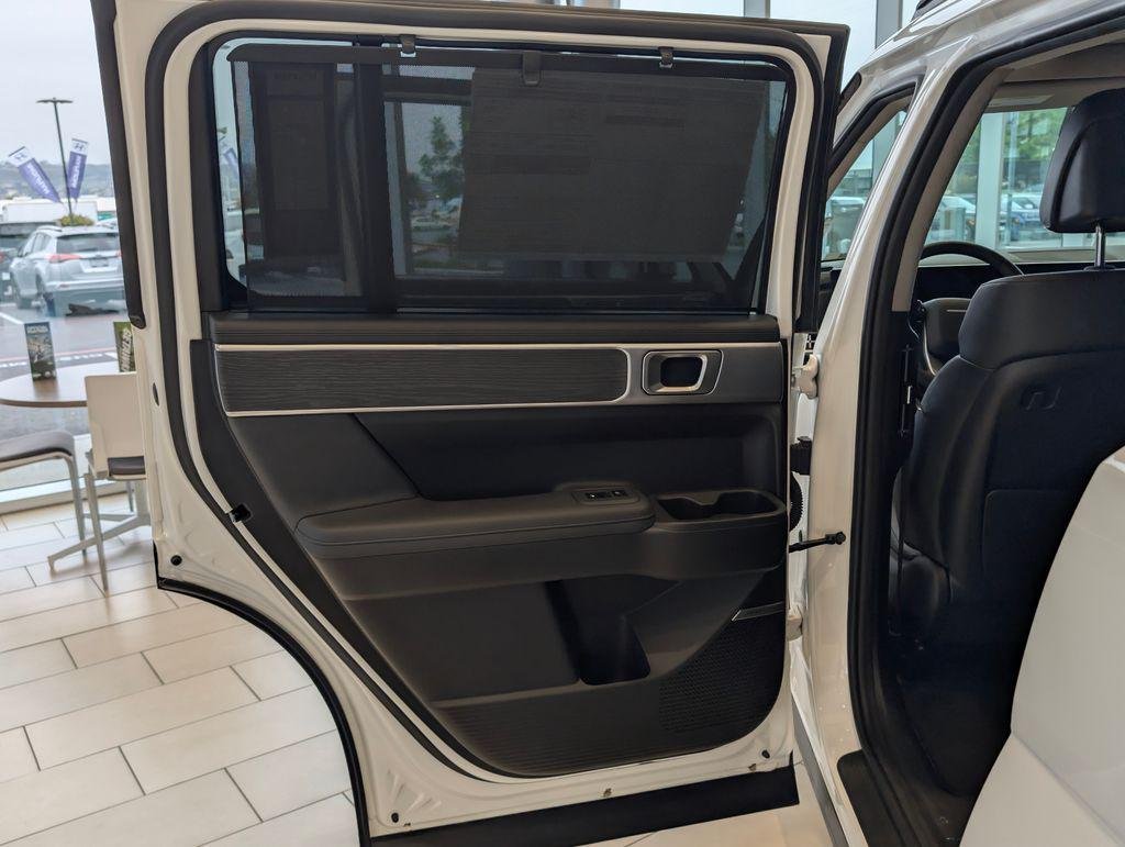 2026 Hyundai Santa Fe Limited - Photo 13