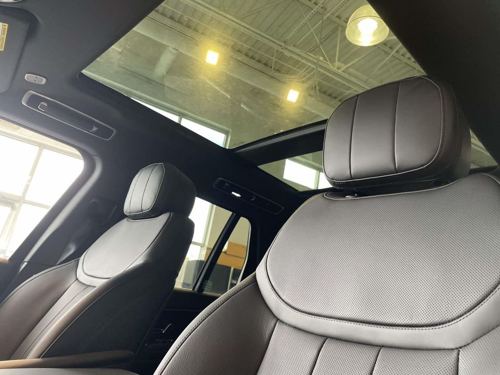 New 2026 Batumi Gold Land Rover SE image 15