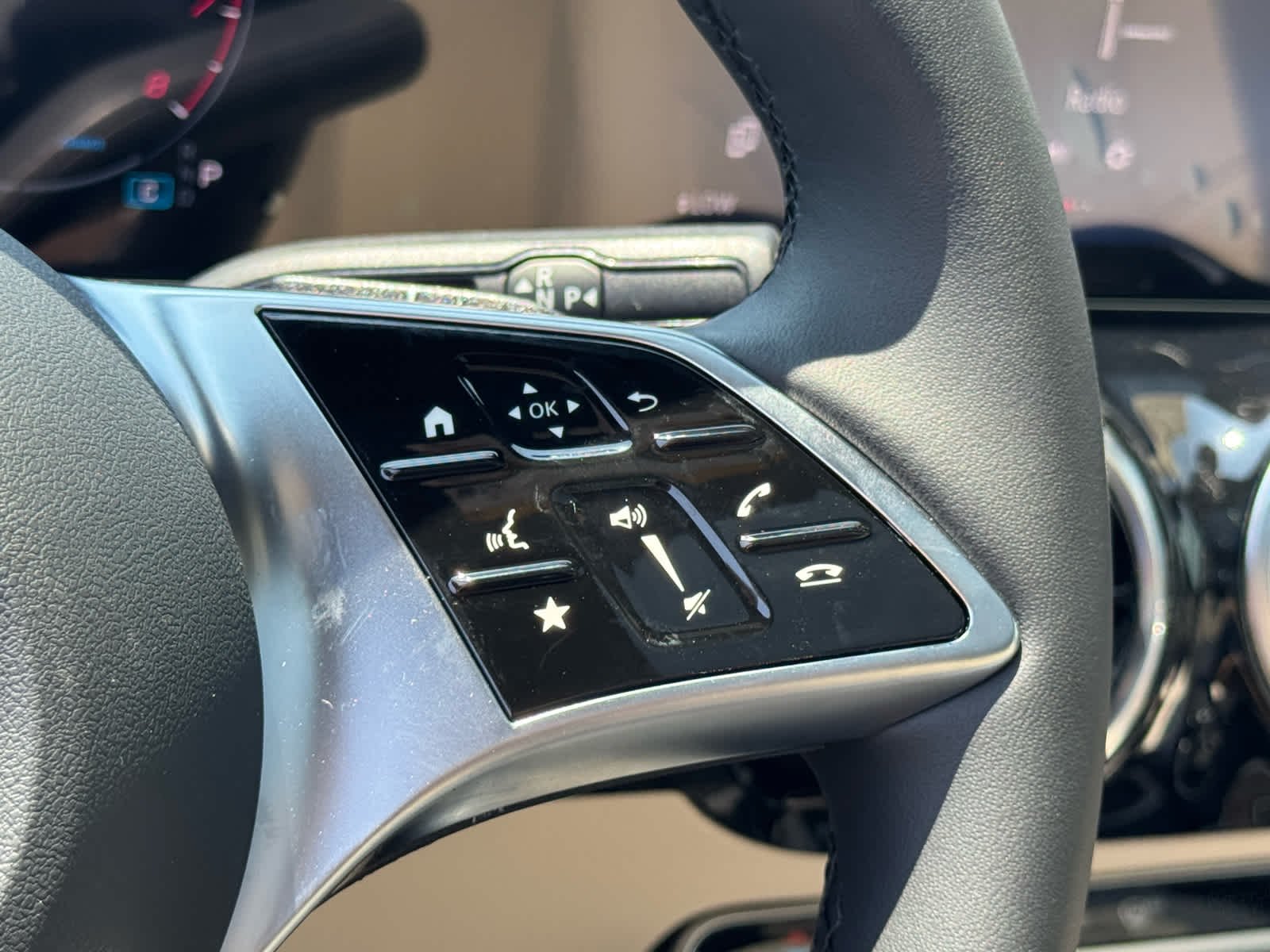 New 2026 Mountain Grey Metallic Mercedes-Benz GLA 250 image 30