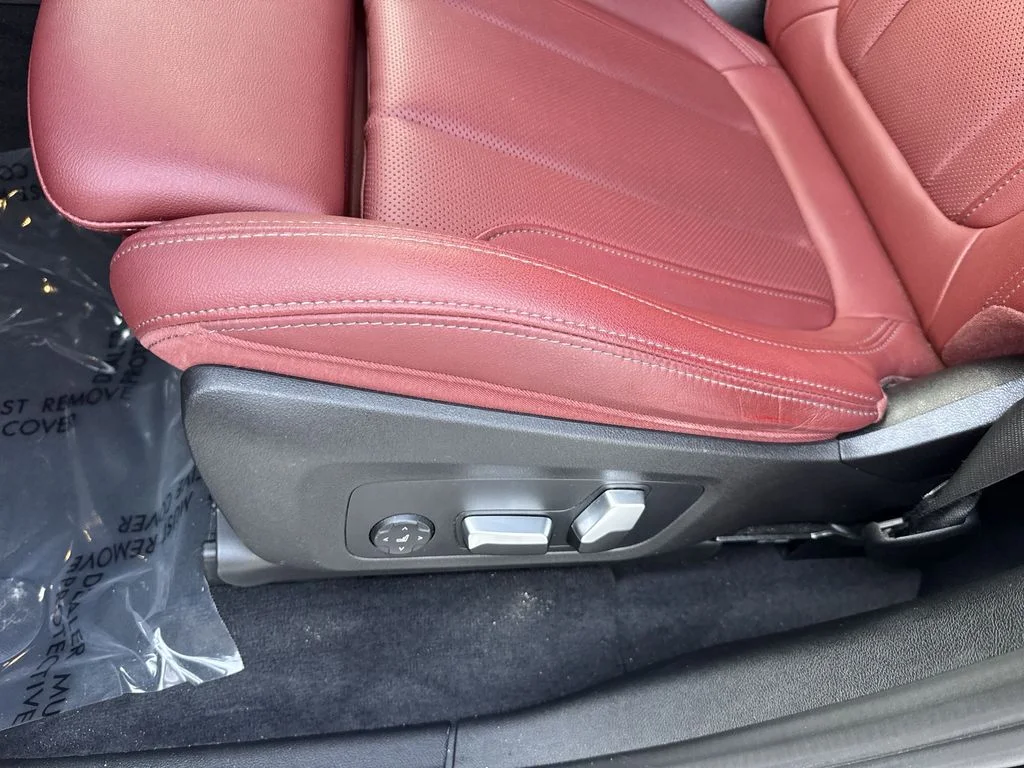 Used 2022 Jet Black BMW sDrive30i image 41