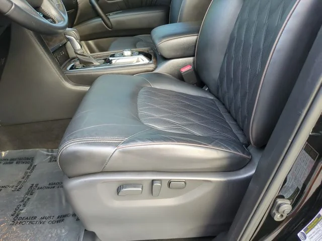 Used 2023 Black Nissan Platinum image 22
