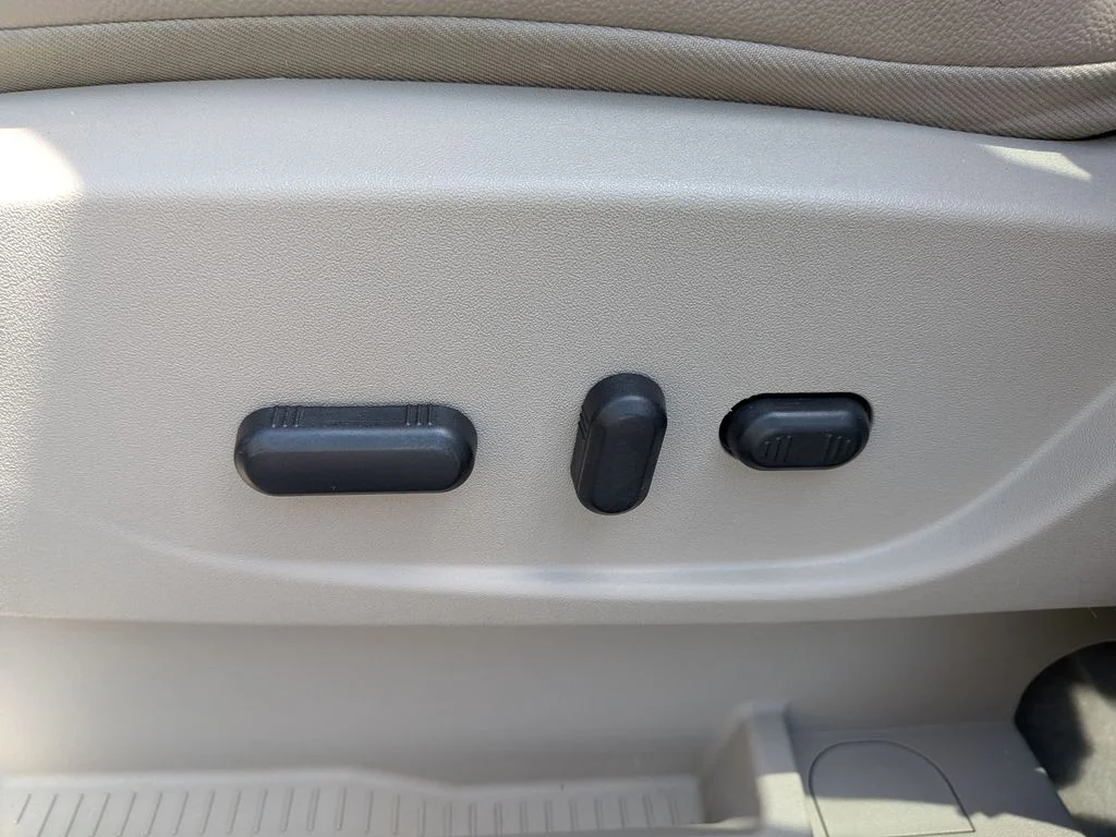 Used 2013 Black Ford SEL image 14