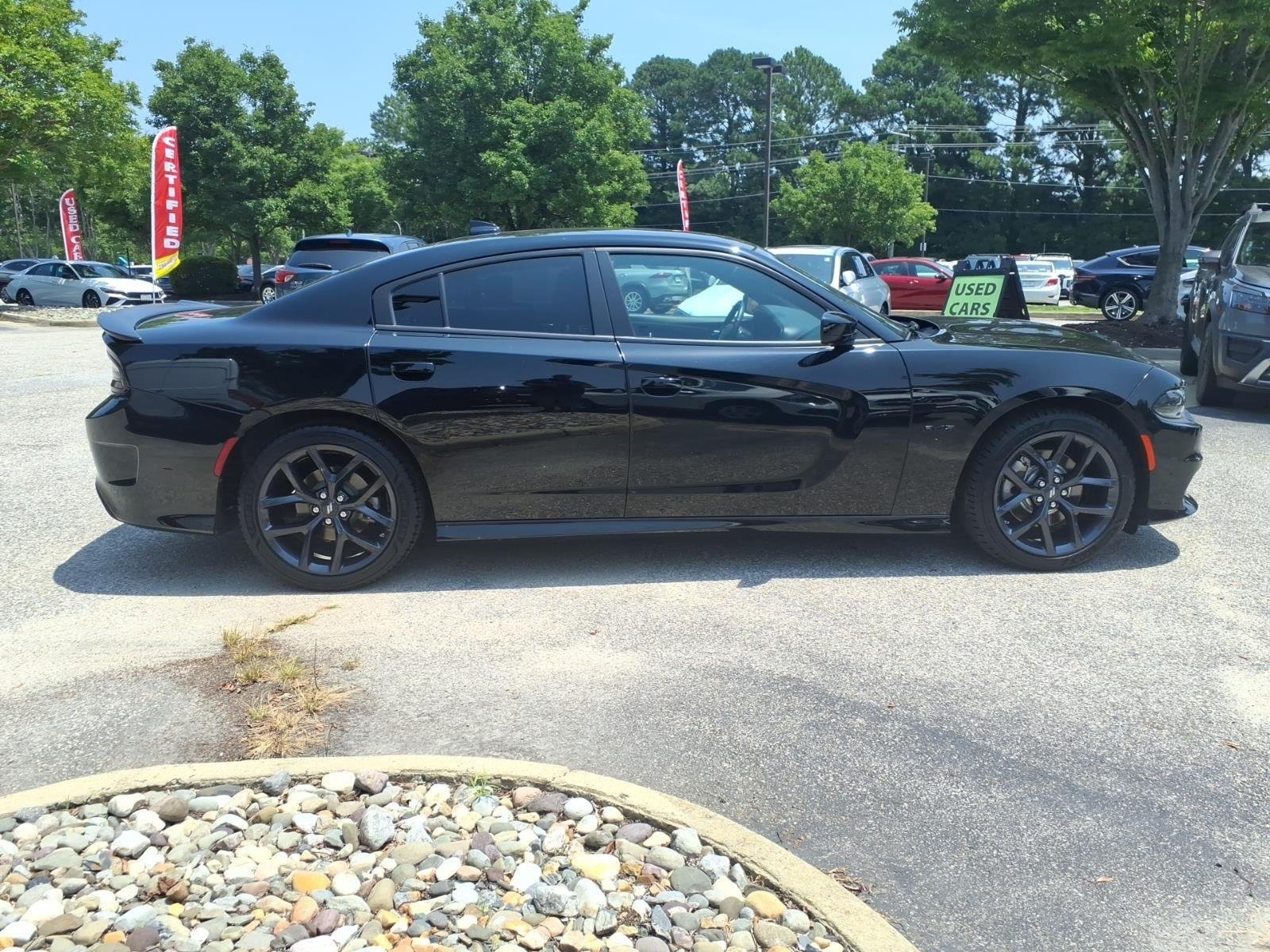 Used 2023 Pitch Black Clearcoat Dodge R/T image 5