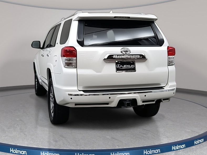 2013 Toyota 4Runner SR5 photo 2