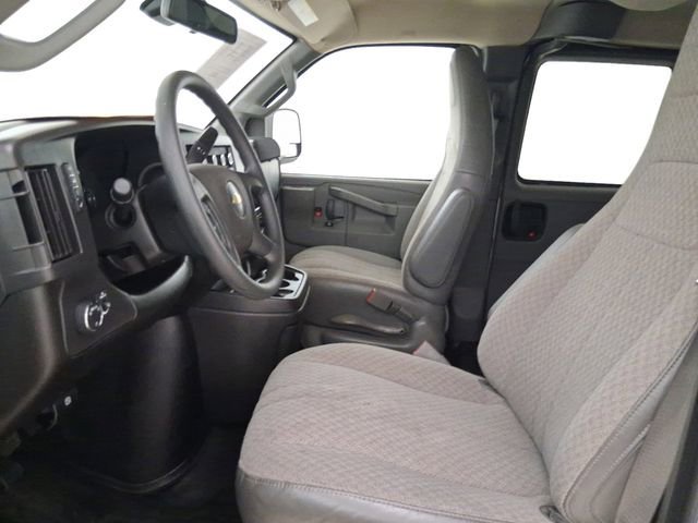 2024 Chevrolet Express Passenger LT - Photo 12