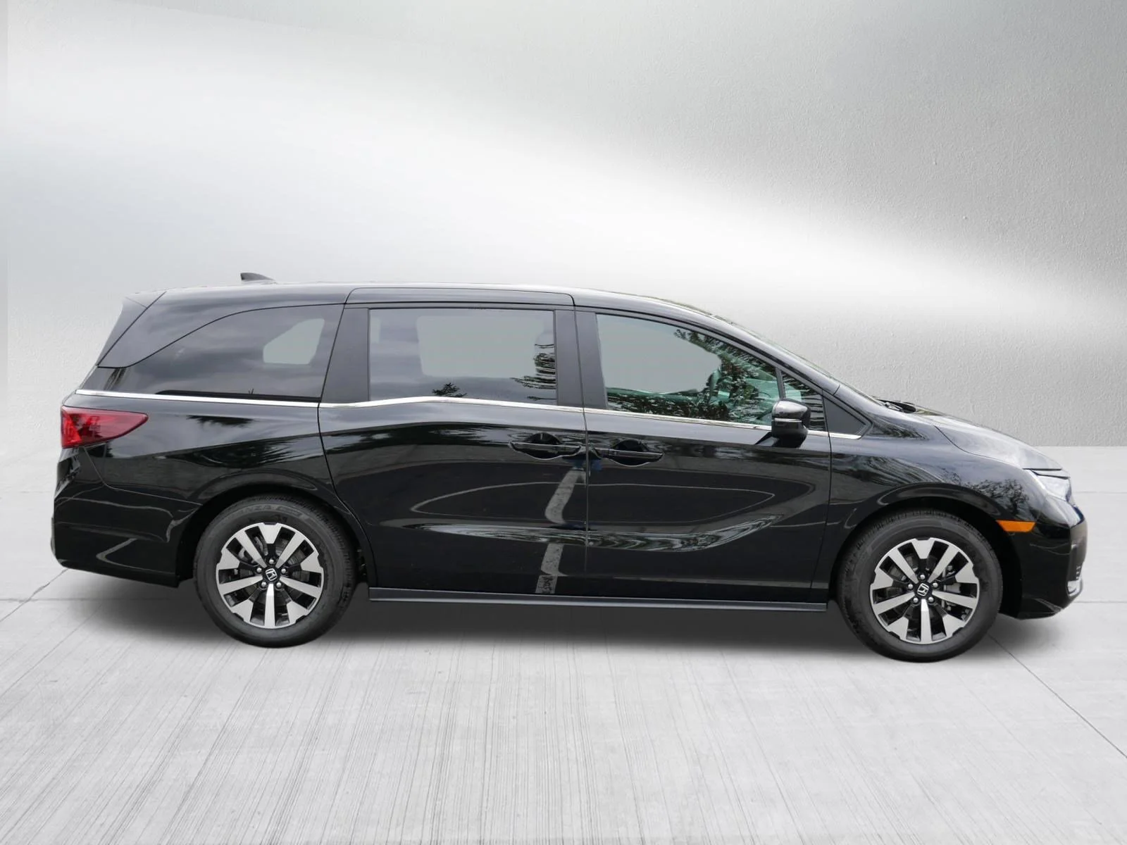 Certified Used 2026 Crystal Black Pearl Honda EX-L image 40