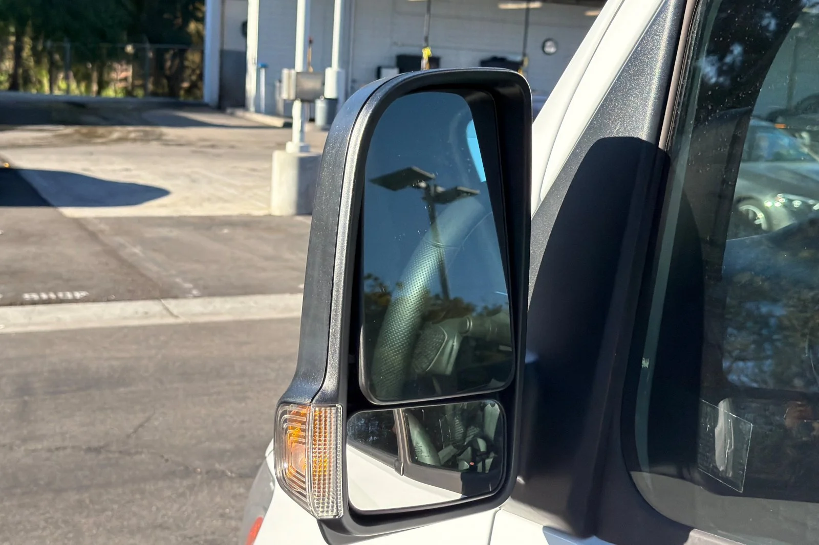 Used 2025 White Mercedes-Benz Cargo 144 WB image 10