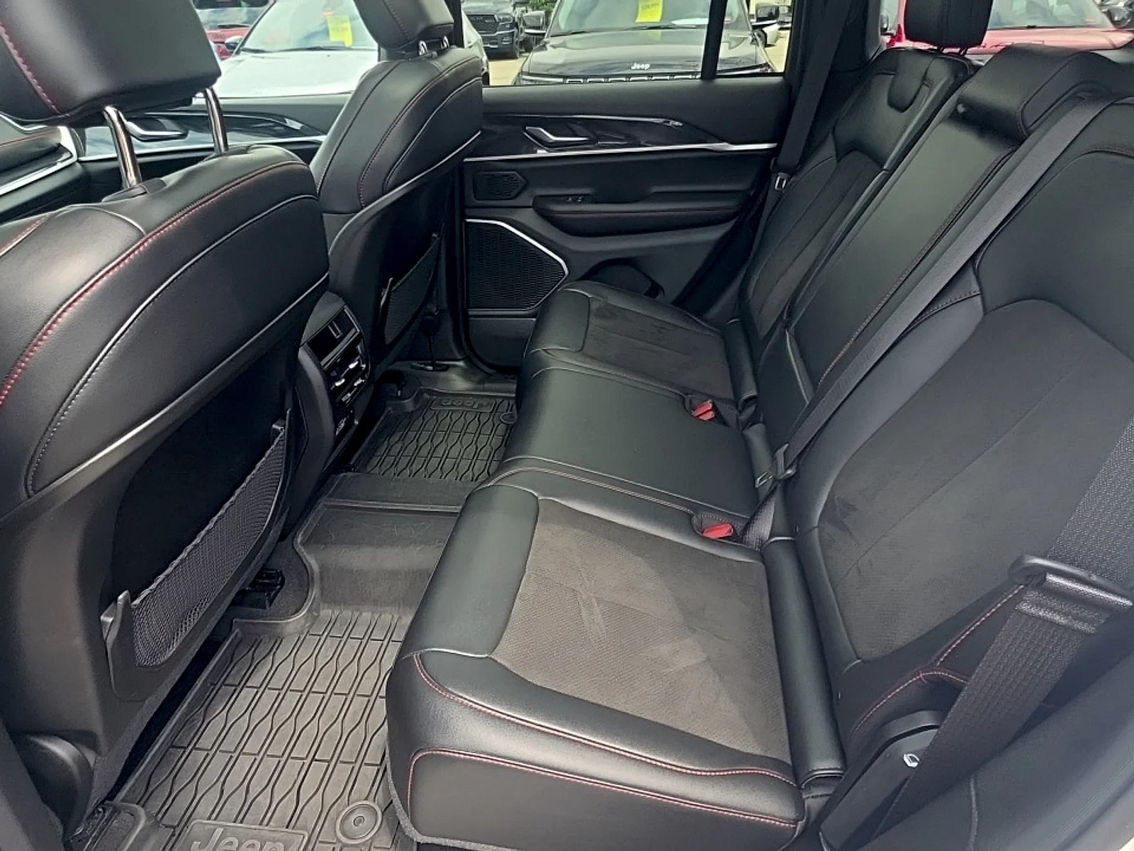 Used 2022 Bright White Clearcoat Jeep Trailhawk 4x4 image 11