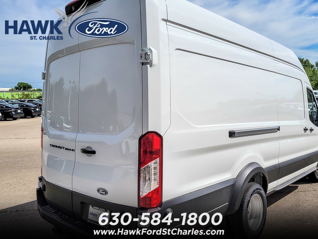 New 2026 Oxford White Ford Cargo Van image 6