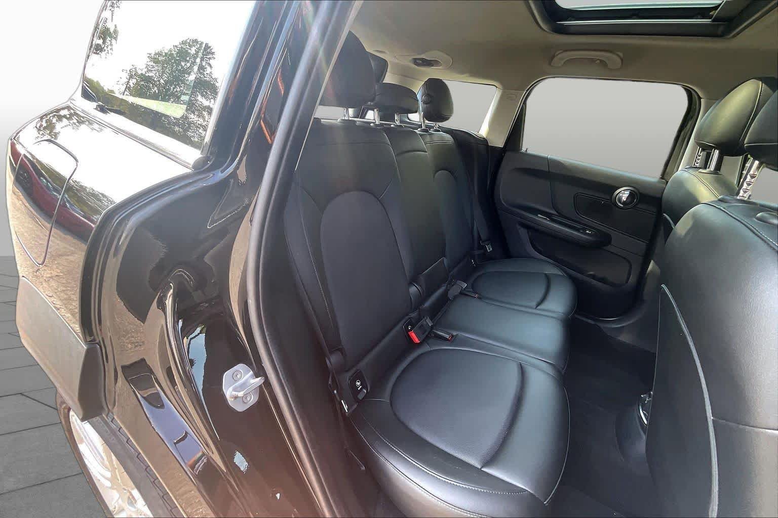 Used 2020 Midnight Black Metallic MINI Cooper image 19