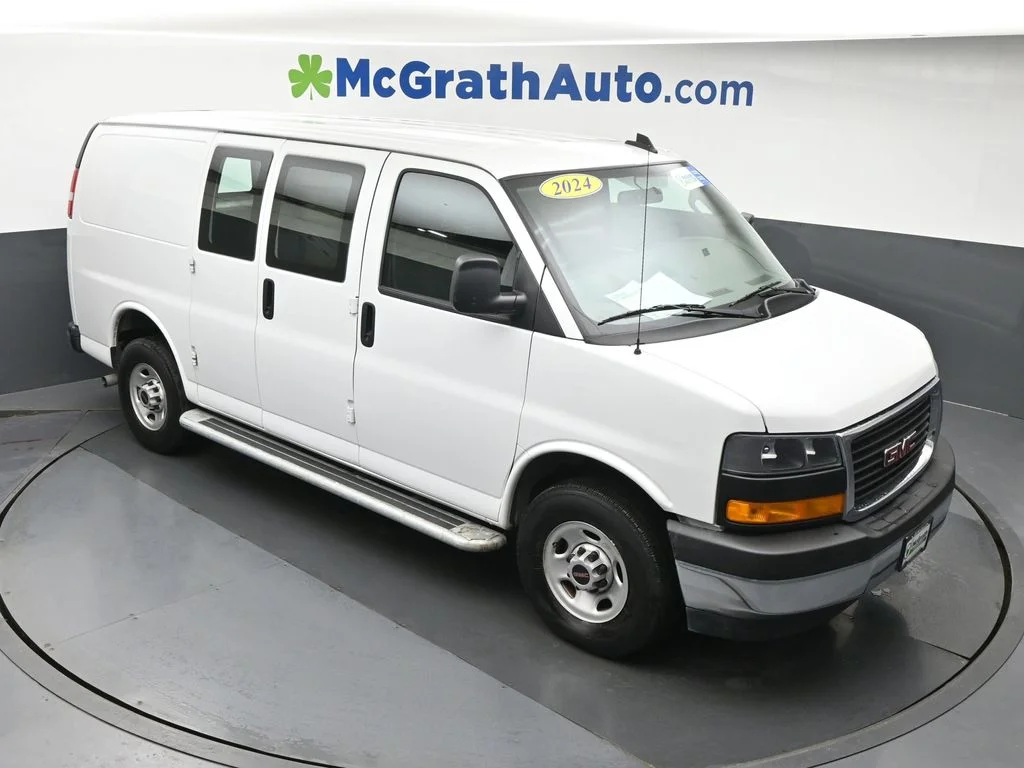 Used 2024 White GMC Work Van image 3