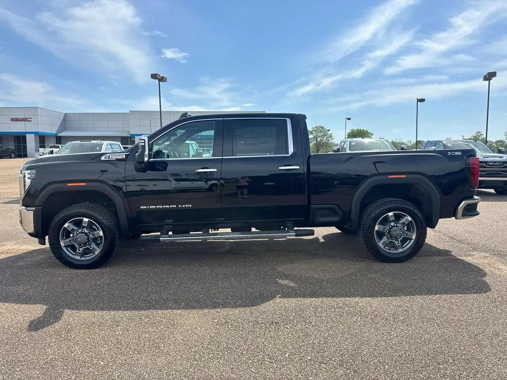 2026 GMC Sierra 2500HD SLT - Photo 11