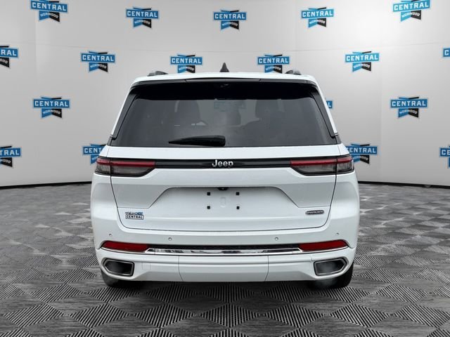 Used 2022 White Jeep Overland 4xe image 5