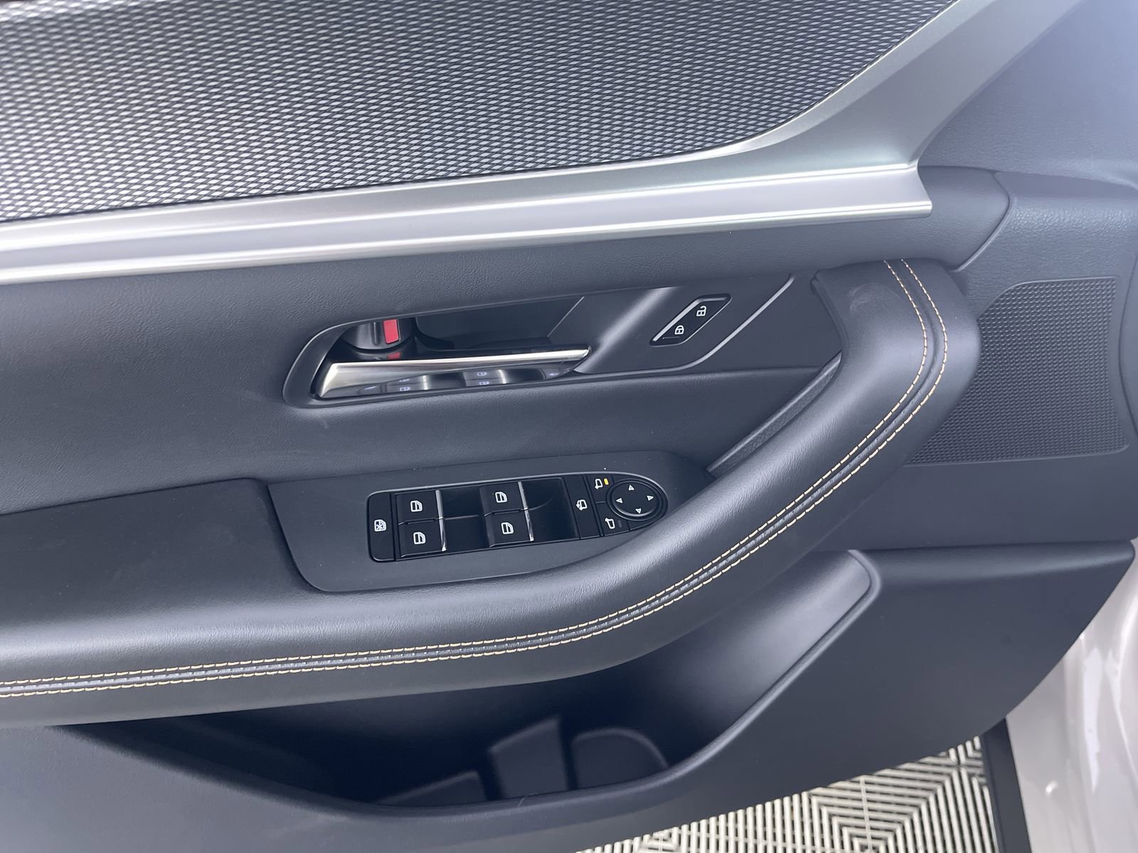 New 2026 Platinum Quartz Metallic Mazda Premium Sport image 15