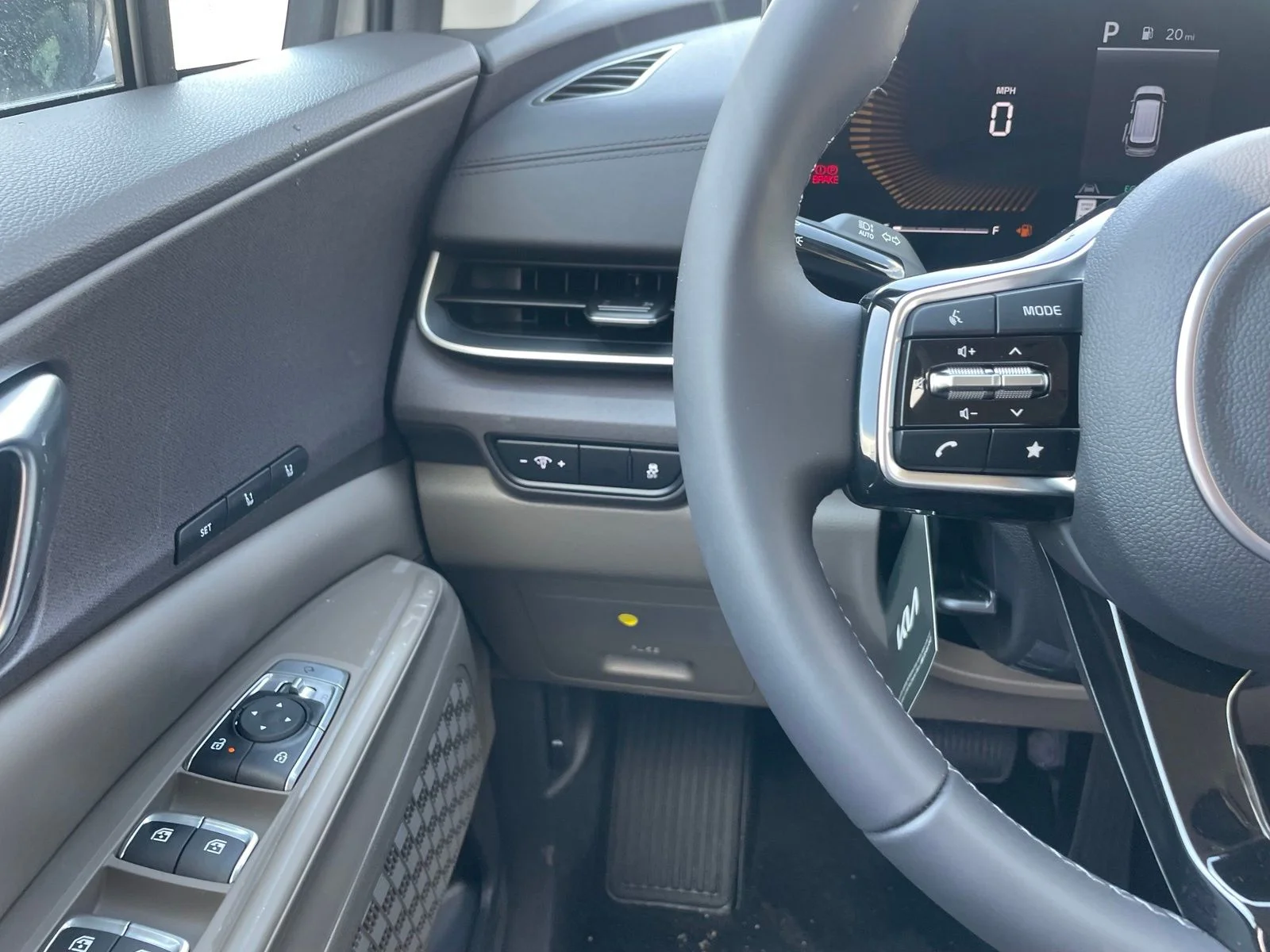 New 2026 White Kia EX image 15