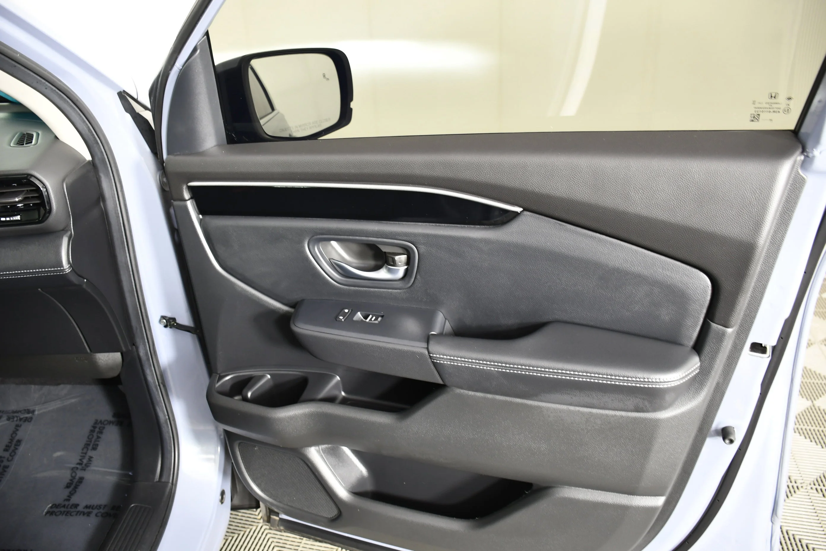 Used 2025 Gray Pearl Honda Touring image 40