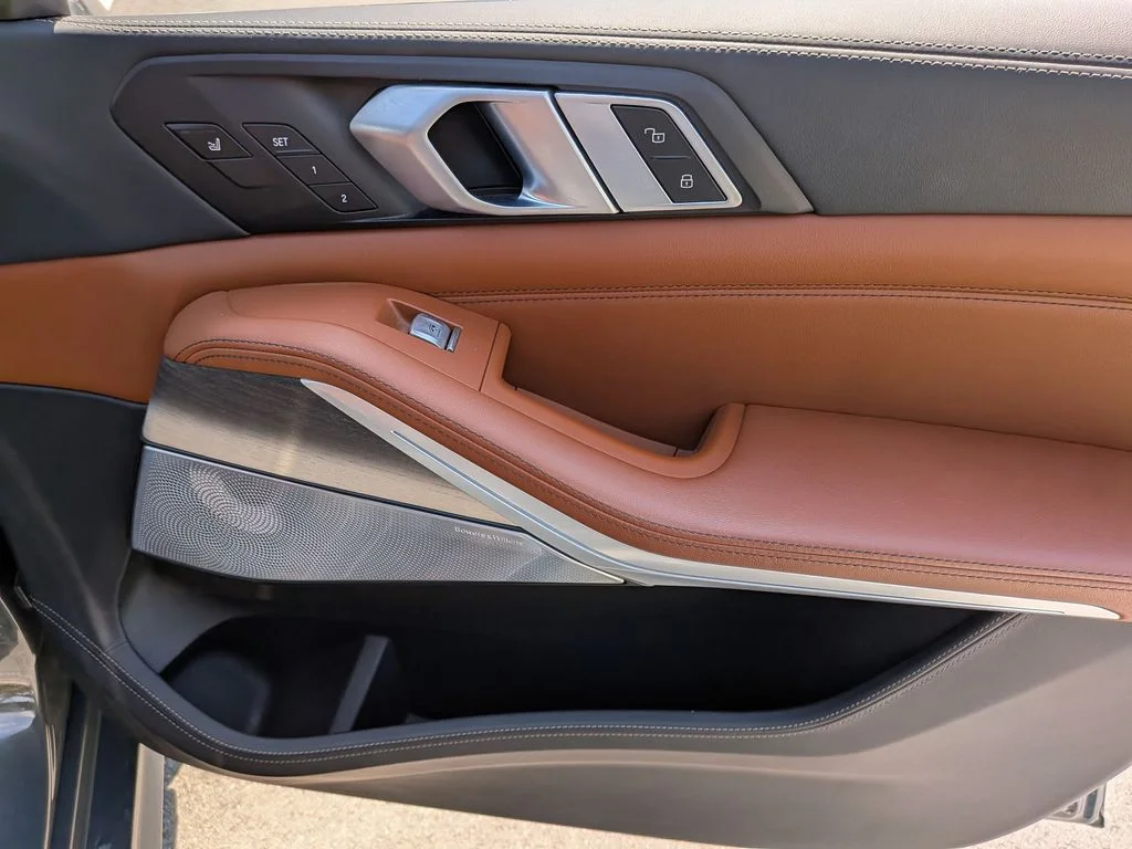 Used 2025 Gray BMW ALPINA XB7 image 17