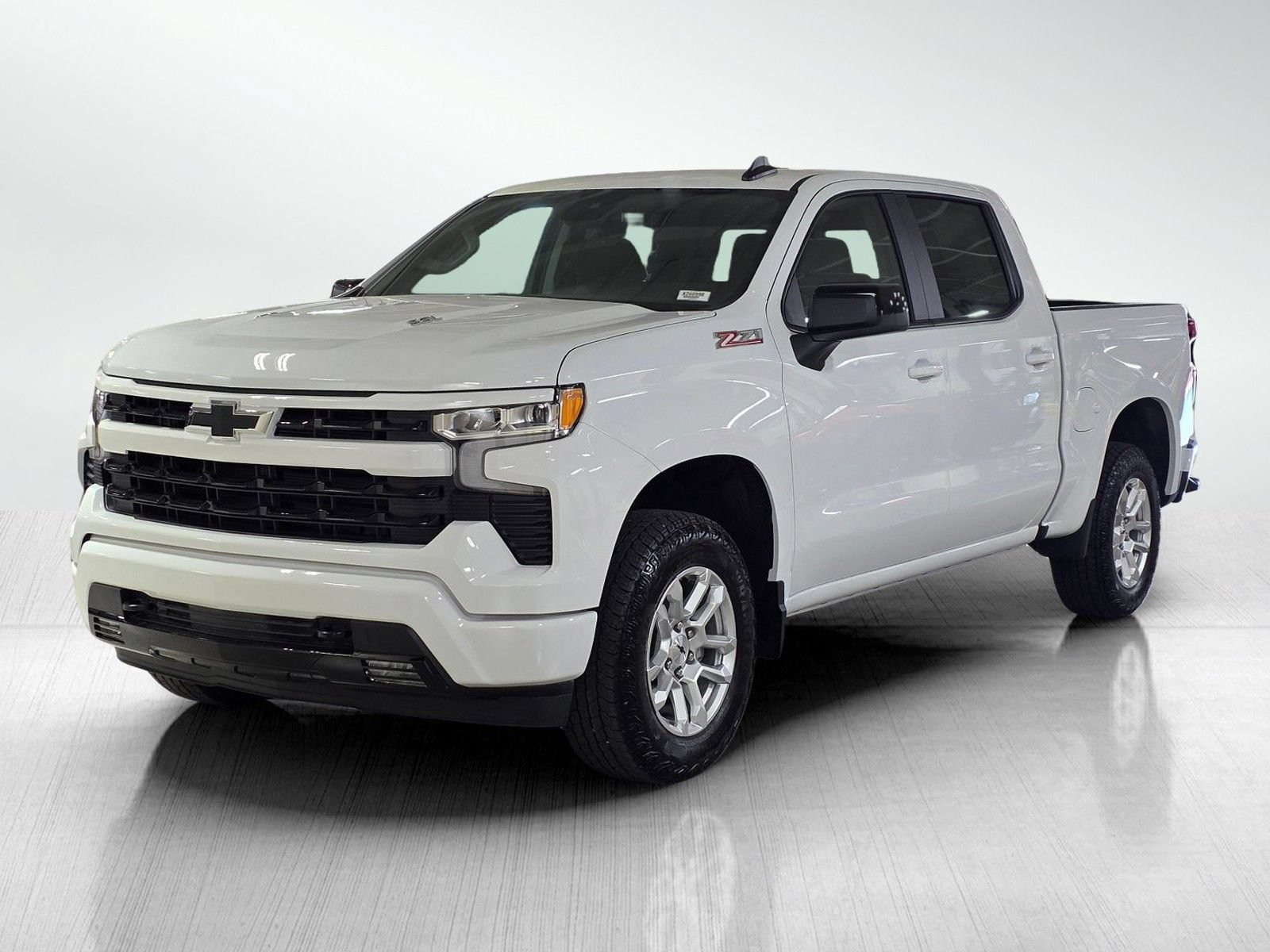 New 2026 Summit White Chevrolet RST image 3