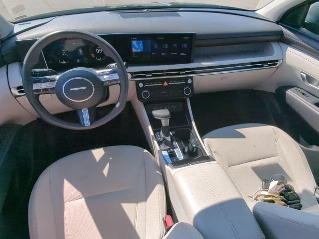 Used 2025  Hyundai SEL image 22