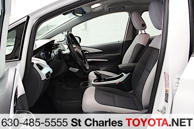 Used 2020 White Chevrolet EV LT image 13