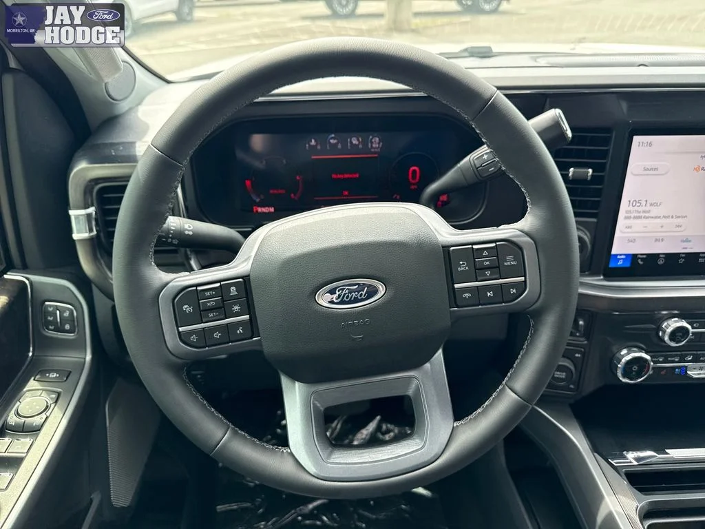 New 2026 Star White Metallic Tri-Coat Ford F-250® Lariat® image 25