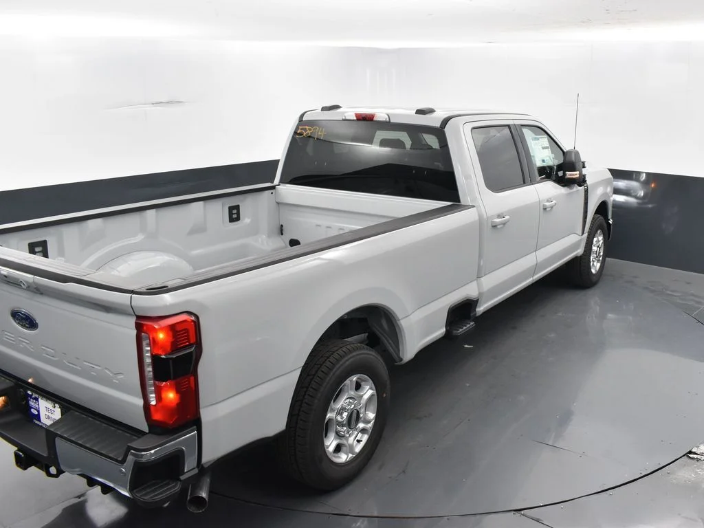 New 2026 White Ford XLT image 23