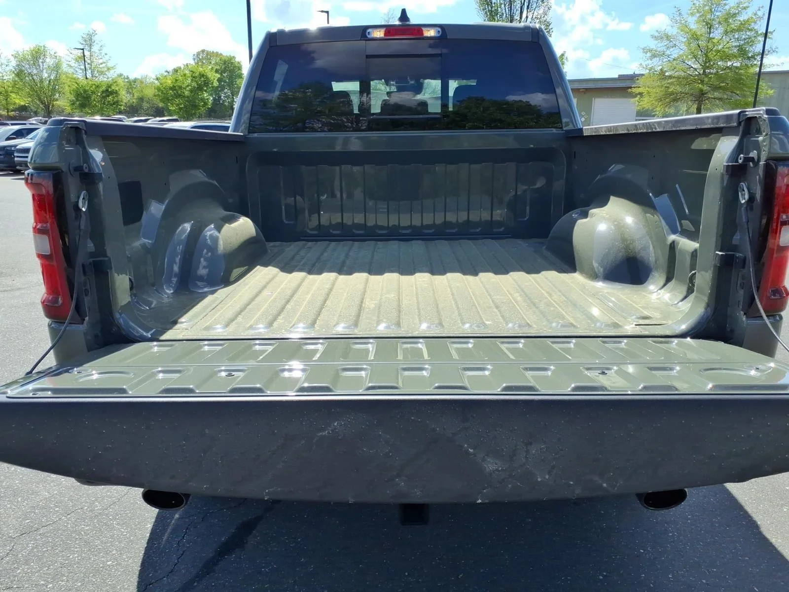 New 2026 Canyon Lake Exterior Paint RAM Laramie image 32