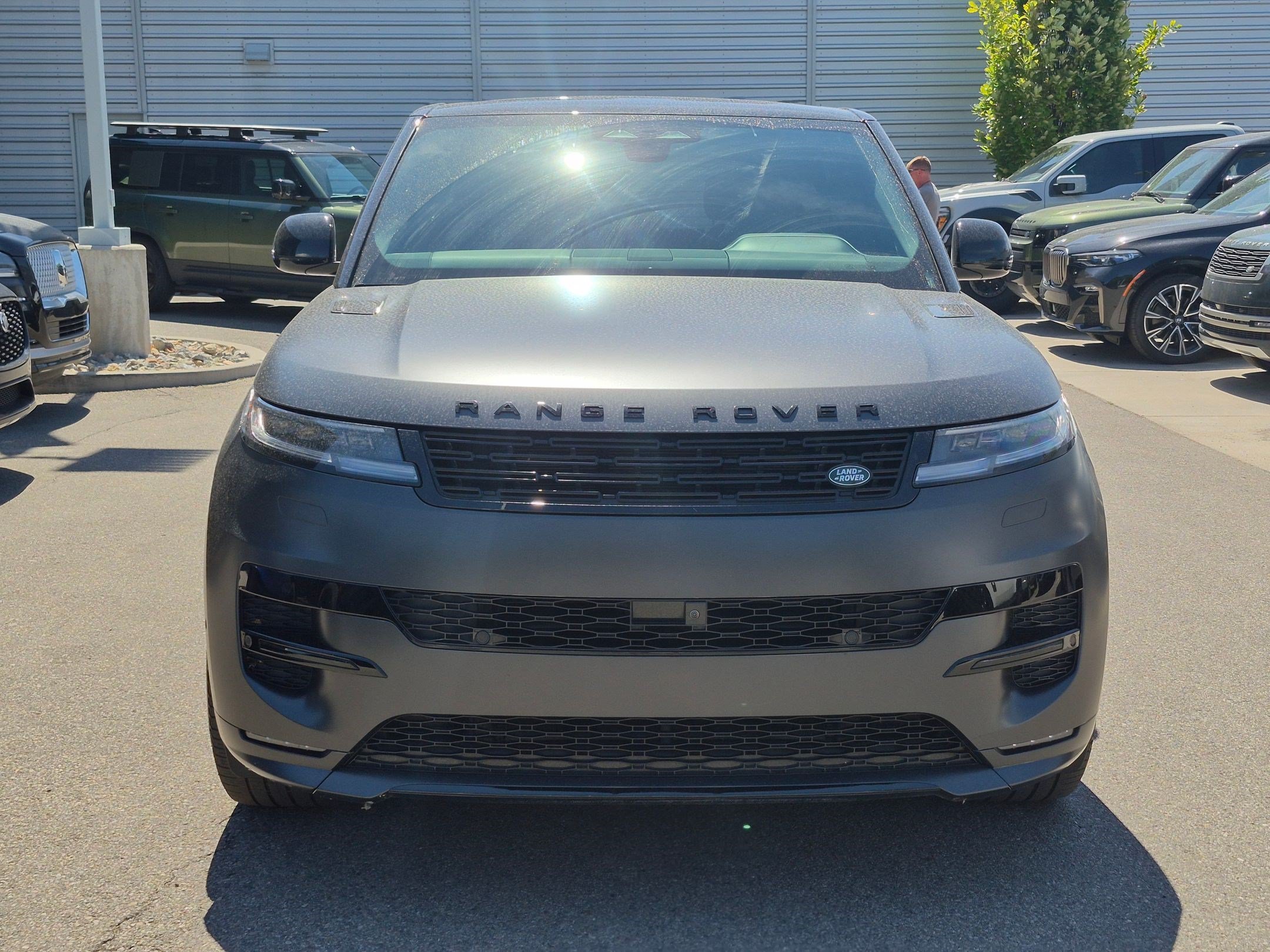 Used 2024 Gray Land Rover Dynamic SE image 9